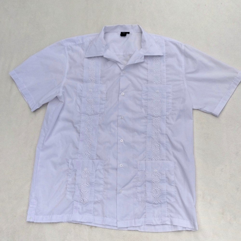 Vintage Squish Wear White Men's Cuban Guayabera Button Up Shirt Embroidered
